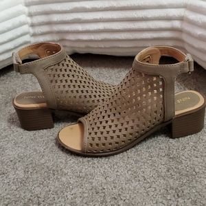 Nine West Putian Girls